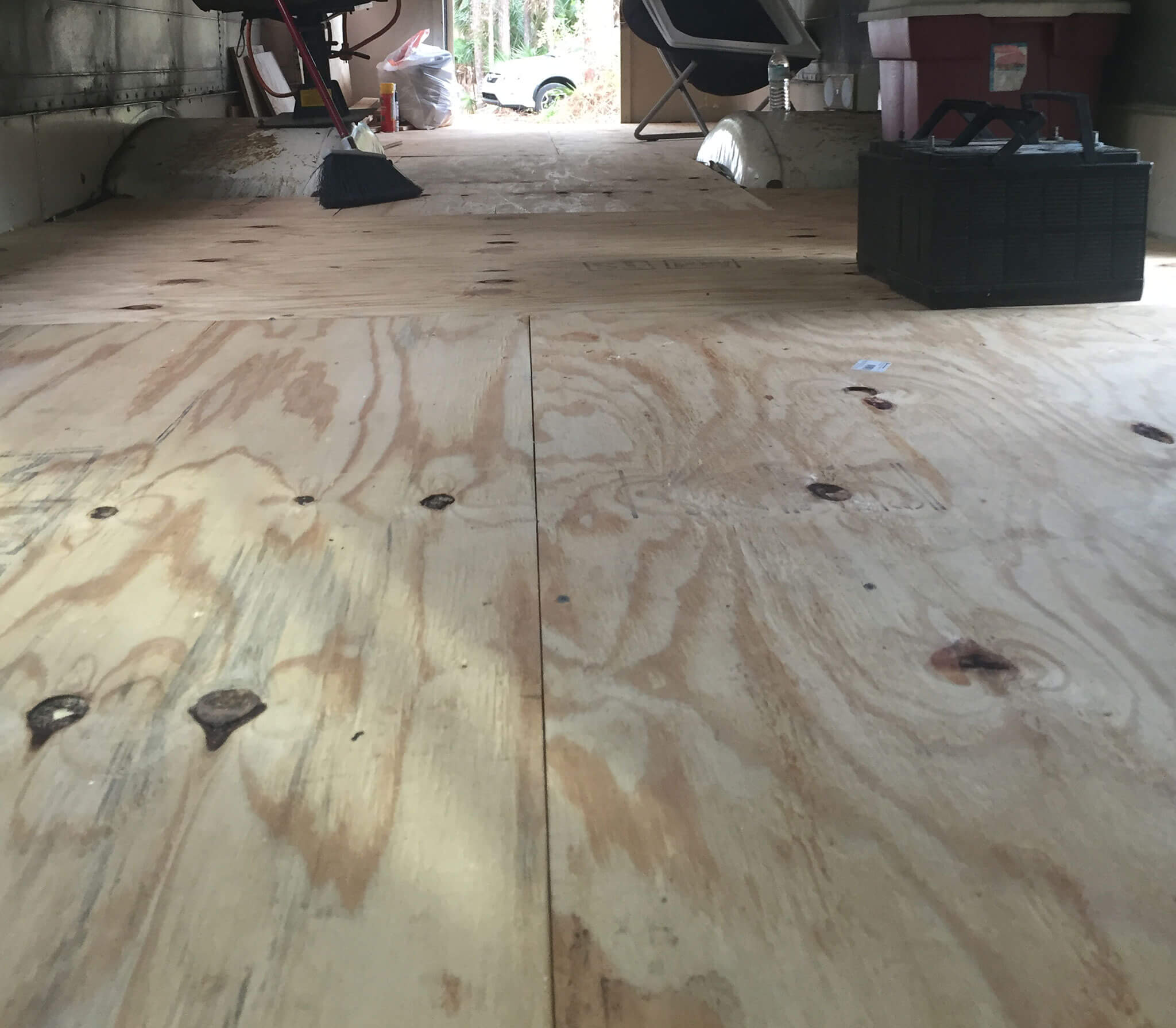 skoolie subfloor finished